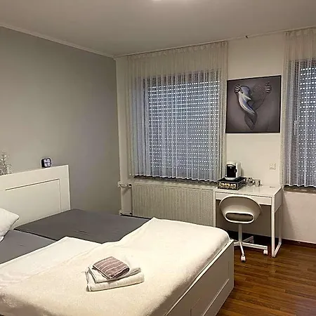 Hotel-kronenhof Отель Юлих