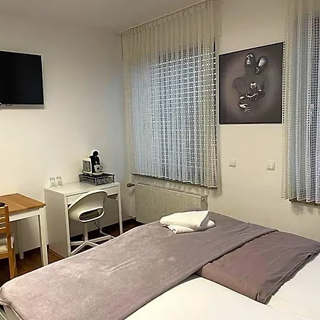 Hotel-kronenhof Отель Юлих